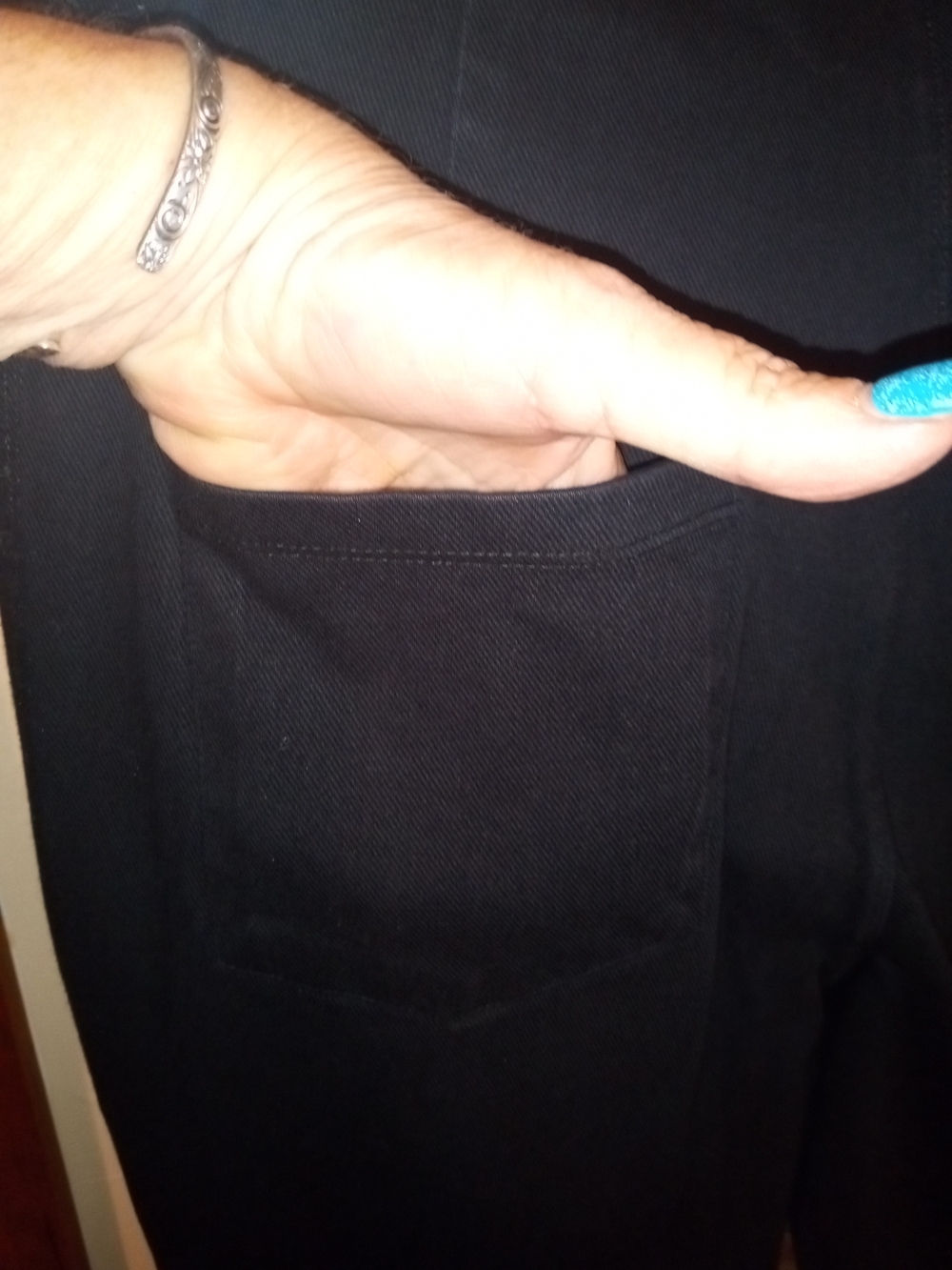 Lysse Black Pull-On Leggings - Picture 5 of 6